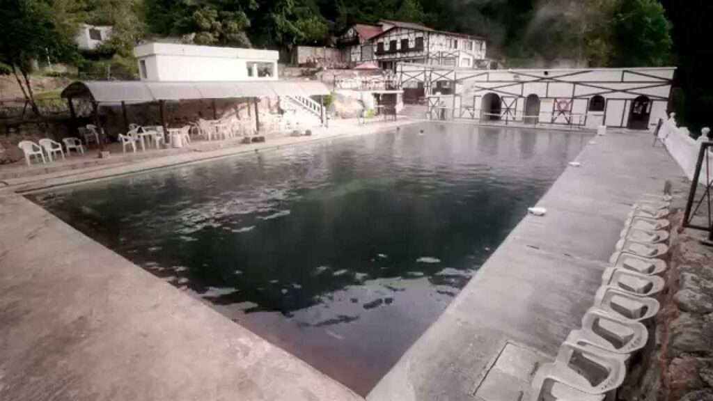 Balneario Los Volcanes: Aguas Termales en la Sierra Madre Occidental