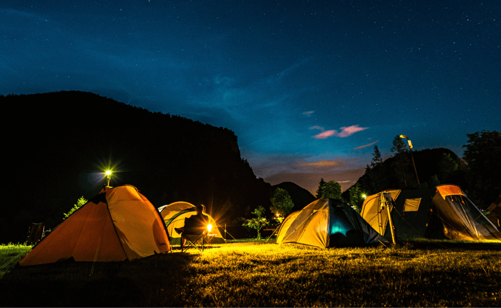 camping en la noche